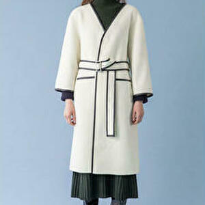 【まだ結婚できない男/10話】吉田羊/着用衣装：NO COLLAR WOOL COAT