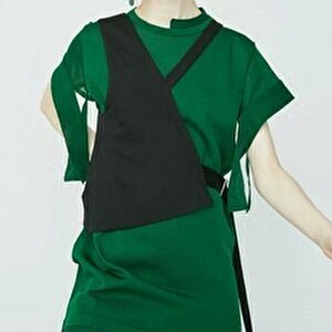 【まだ結婚できない男/２話】吉田羊/着用衣装(ベスト)：ASYMME SLD VEST