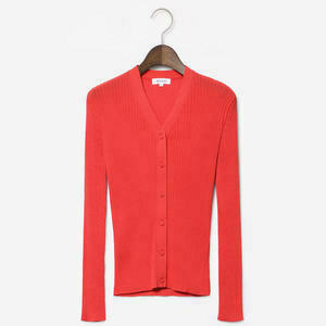 【まだ結婚できない男/２話】吉田羊/着用衣装(カーディガン)：UVコットンアセテートVネックリブカーディガン