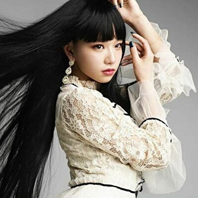 Hina(ひな)のインスタ画像がかわいい＆かっこいい件！